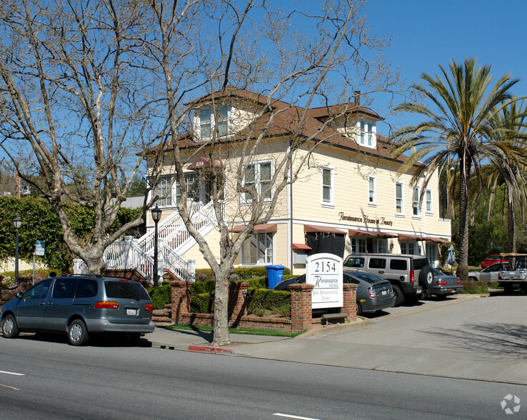 2154 4th St, San Rafael, CA à vendre - Photo principale - Image 1 de 1