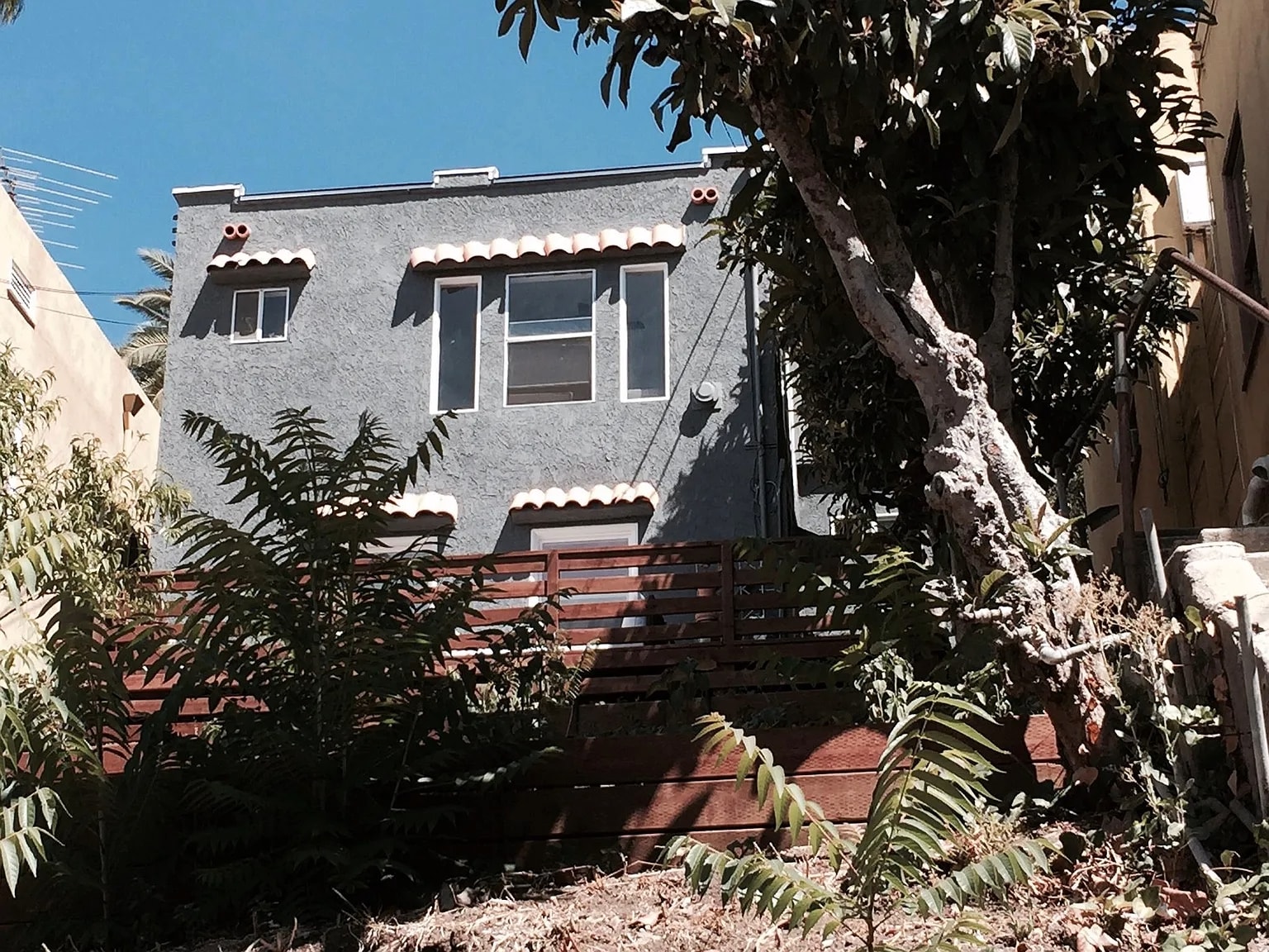 834 Laguna Ave, Los Angeles, CA for sale Primary Photo- Image 1 of 38