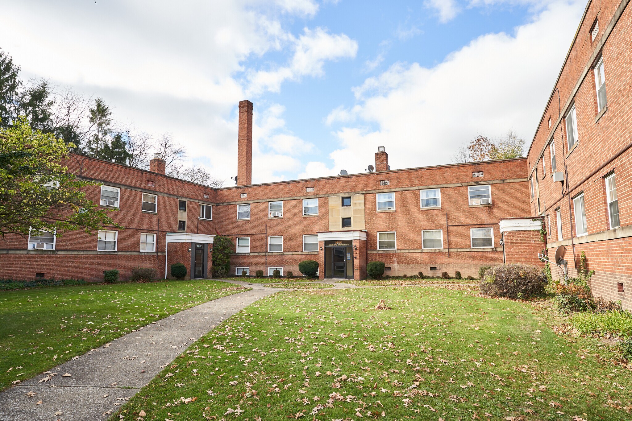 1608 Coventry Rd, Cleveland, OH à vendre Photo du bâtiment- Image 1 de 28