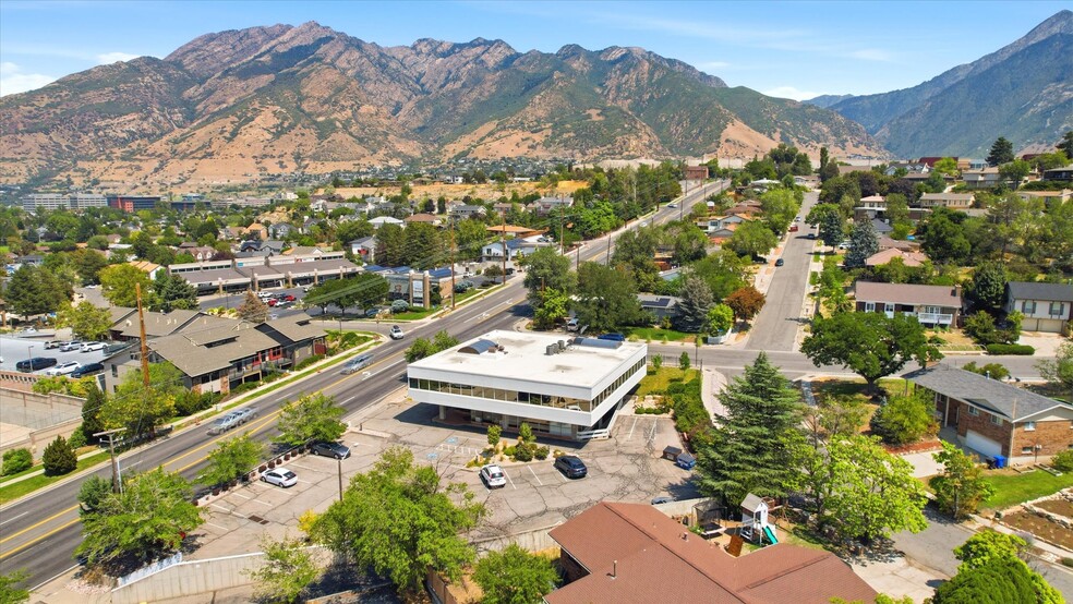 2450 E Fort Union Blvd, Cottonwood Heights, UT for sale - Building Photo - Image 2 of 28