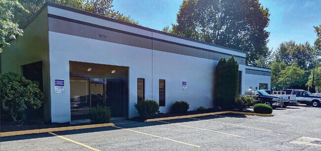 Plus de détails pour 9705-9707 NE Colfax St, Portland, OR - Industriel à louer