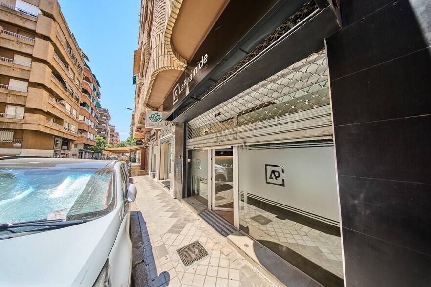 Calle Conde Cifuentes, Granada, Granada à vendre - Photo du bâtiment - Image 3 de 22