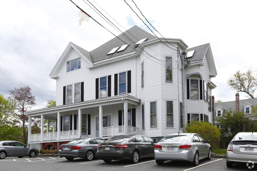 116 Court, Plymouth, MA à louer - Photo du bâtiment - Image 2 de 17