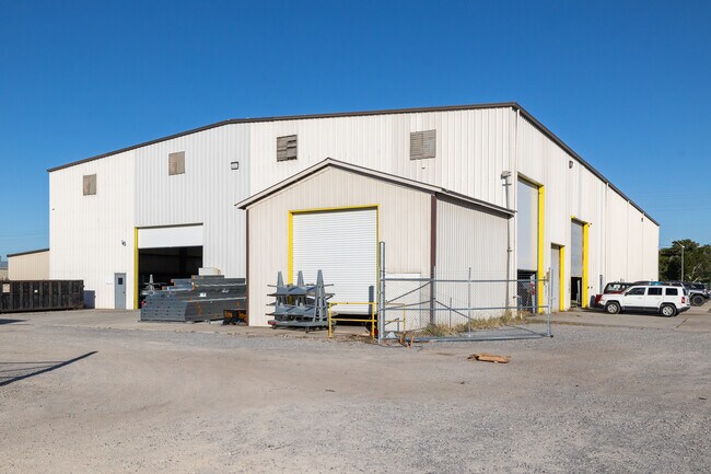 More details for Bayline Warehouses – Industrial for Sale, Panama City, FL