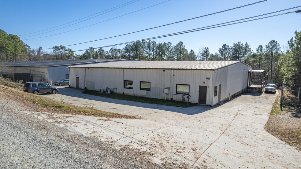 2907 W Pettigrew St, Durham, NC for lease - Building Photo - Image 2 of 11