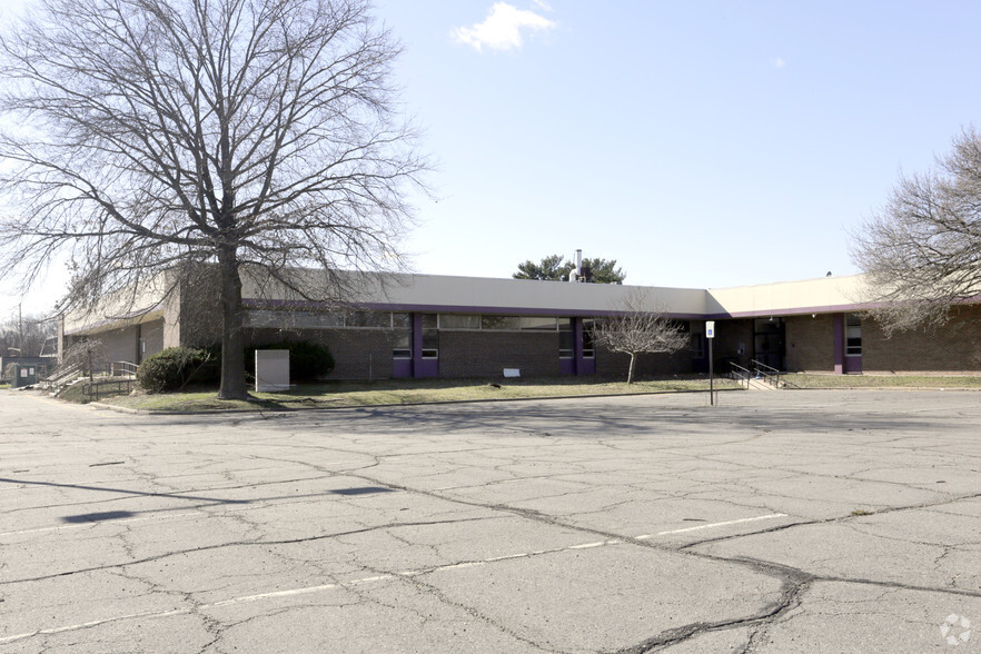 120 Centennial Ave, Piscataway, NJ for sale - Primary Photo - Image 1 of 1