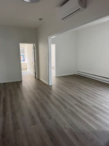 11801 Liberty Ave, Jamaica, NY for lease - Interior Photo - Image 3 of 4
