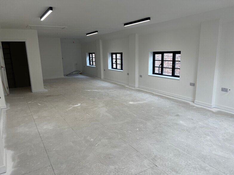 Bonds Ln, Biggleswade à louer - Photo du bâtiment - Image 3 de 3