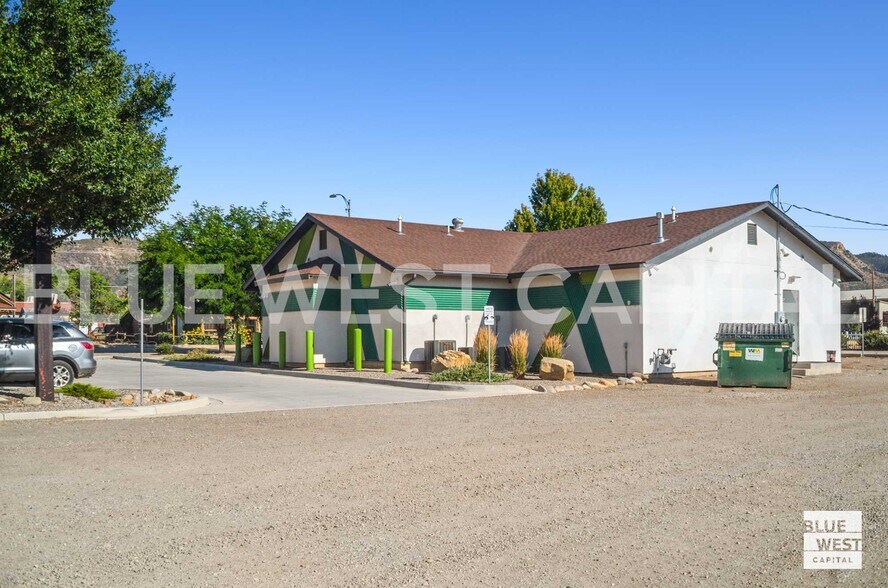 101 Railroad Ave, Mancos, CO à vendre - Photo du bâtiment - Image 3 de 5