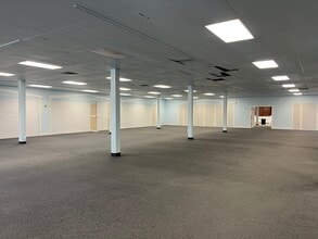 122 17th Ave NW, Rochester, MN for lease Interior Photo- Image 2 of 5