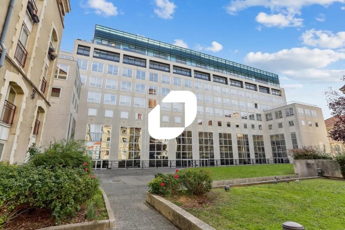 2 Rue Maurice Hartmann, Issy-les-Moulineaux for lease Building Photo- Image 1 of 33