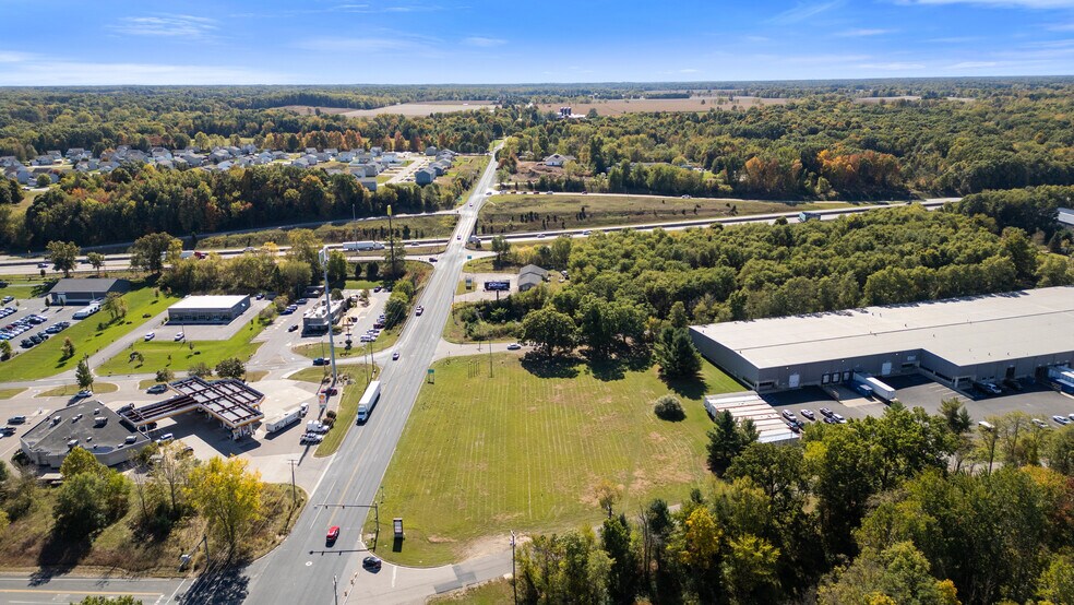 1402 S 35th St, Galesburg, MI à vendre - Photo du bâtiment - Image 2 de 13