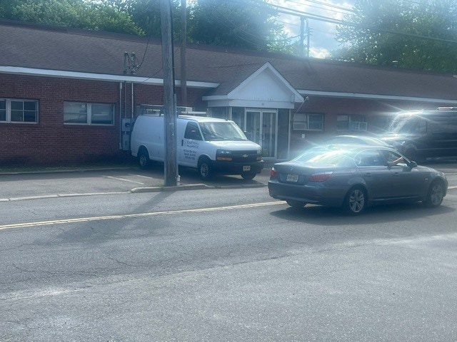 181 Greenwood Ave, Midland Park, NJ à louer - Photo du bâtiment - Image 2 de 7