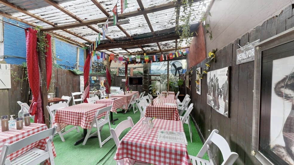 186 Avenue B, New York, NY for lease - Interior Photo - Image 3 of 7