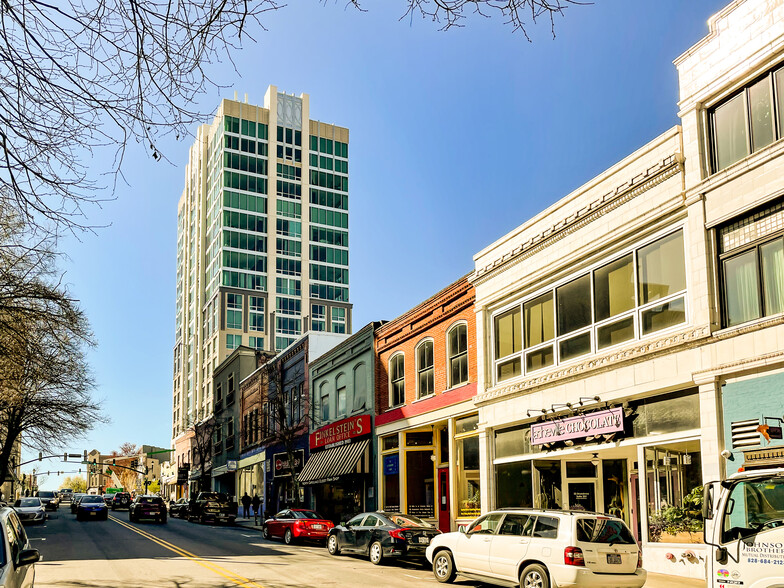 25 Broadway St, Asheville, NC à vendre - Photo du bâtiment - Image 1 de 1