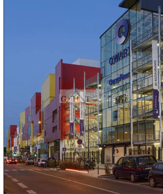 Retail in Villeneuve-la-Garenne for sale Building Photo- Image 1 of 4