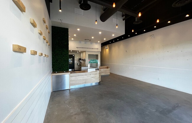 Plus de détails pour 825 18th St, Brandon, MB - Commerce de détail à louer