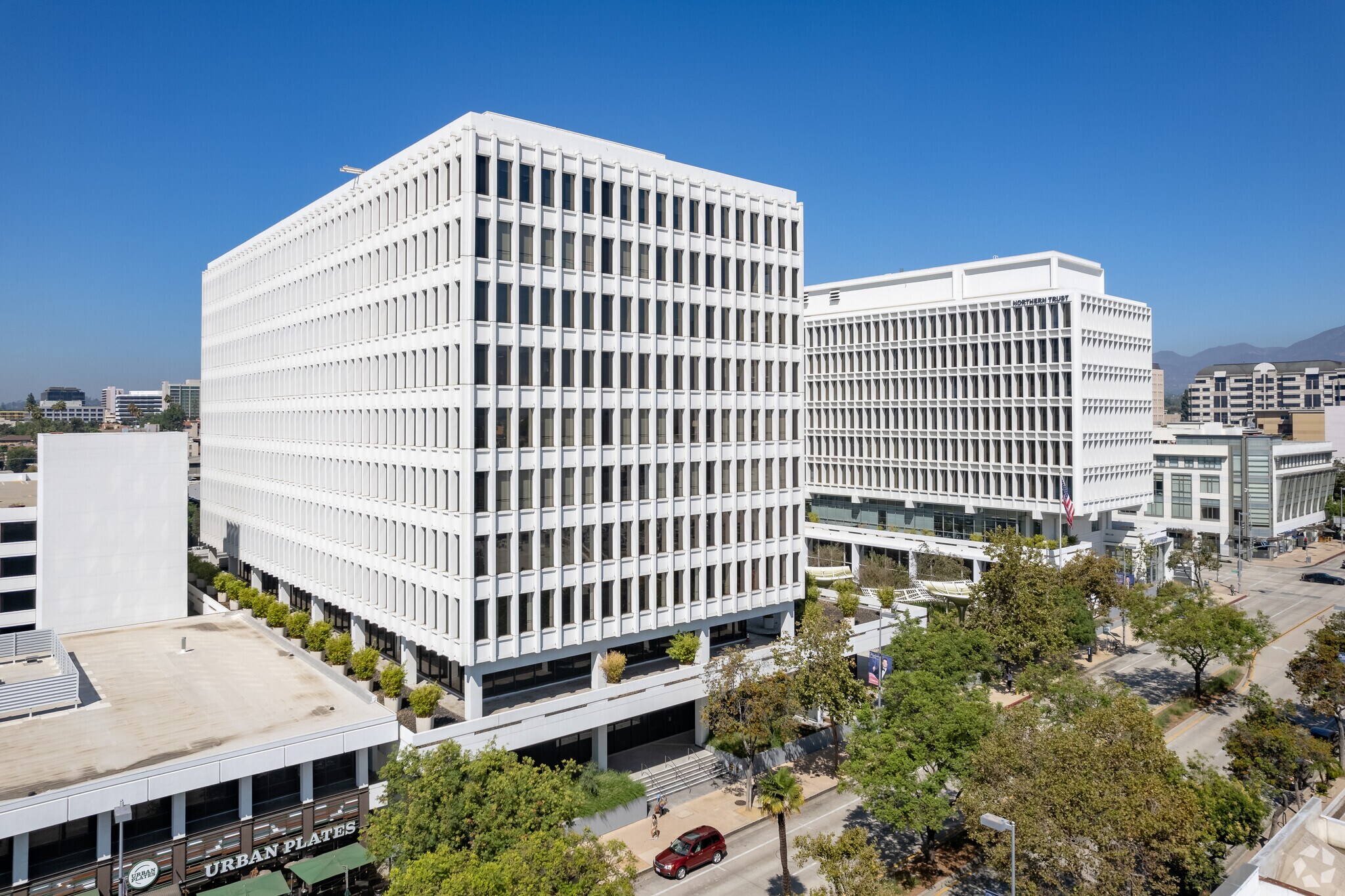 225 S Lake Ave, Pasadena, CA à louer Photo du bâtiment- Image 1 de 44