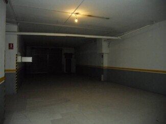 Plus de détails pour Multi-résidentiel à vendre