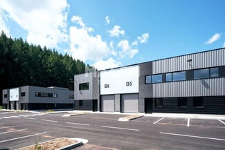 Plus de détails pour Local d'activités à louer