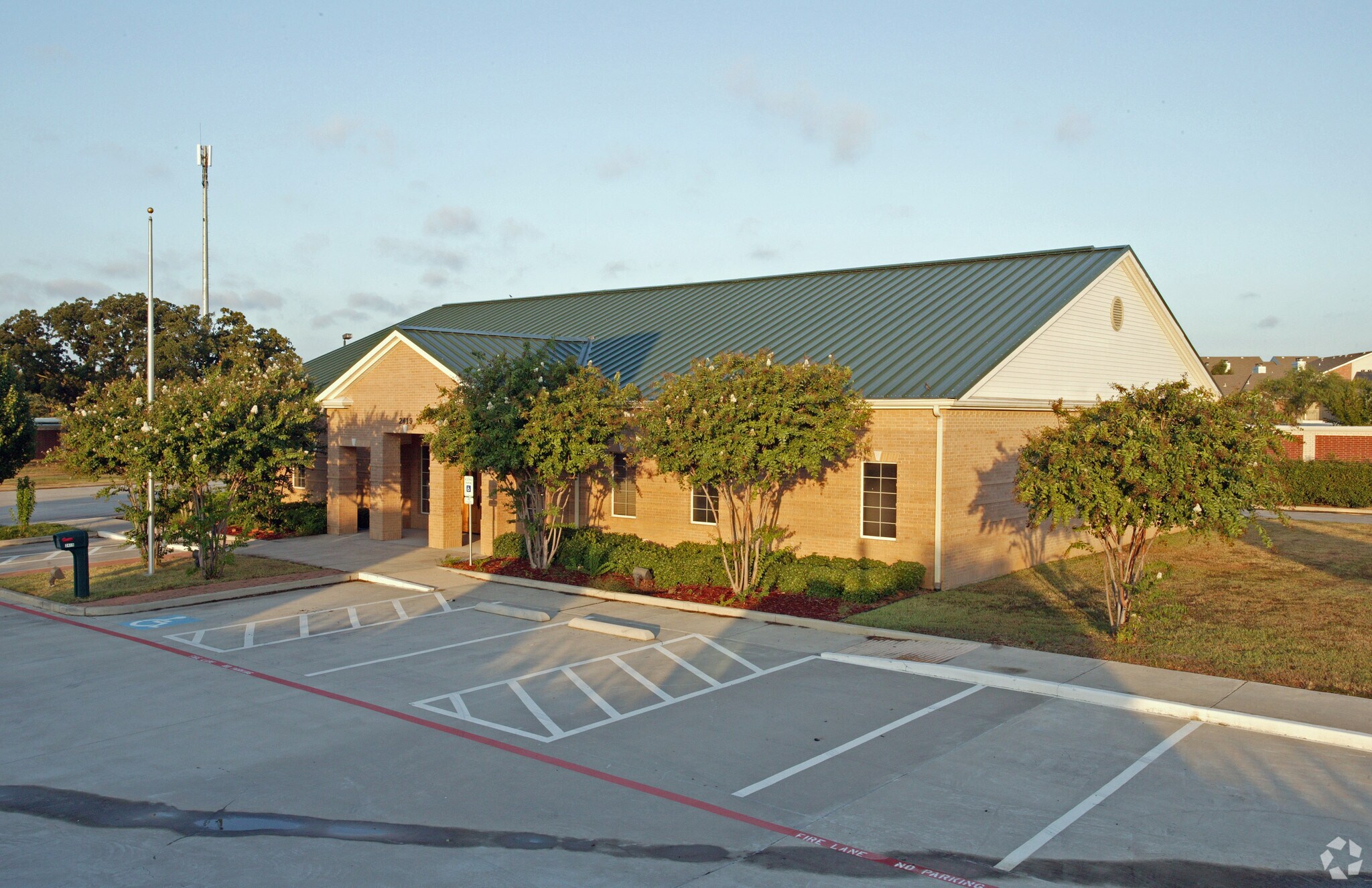 2419 Highway 121, Bedford, TX for sale Primary Photo- Image 1 of 19