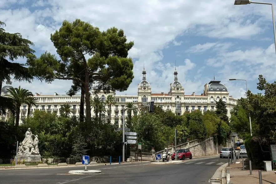 Office in Nice for sale - Building Photo - Image 1 of 1