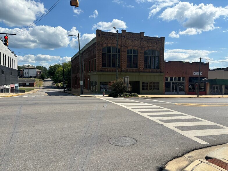 200 Battle St W, Talladega, AL à vendre - Photo du bâtiment - Image 3 de 19