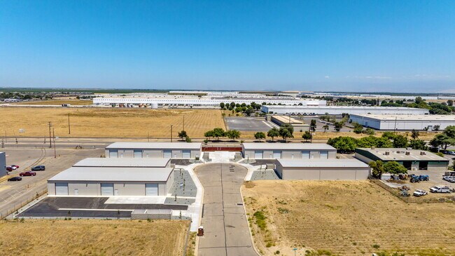 More details for 1326 N Nevada St, Visalia, CA - Industrial for Lease