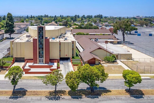 More details for 3435 San Anseline Ave, Long Beach, CA - Specialty for Sale