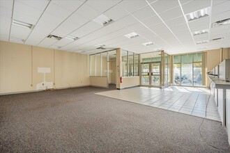 374 Windsor Hwy, Vails Gate, NY for lease Interior Photo- Image 2 of 22