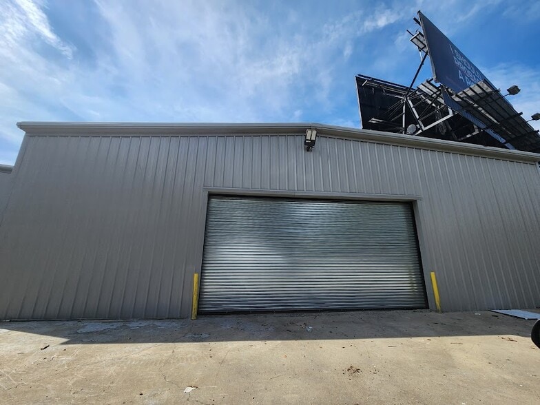 17 Wood St, West Haven, CT for lease - Building Photo - Image 2 of 12