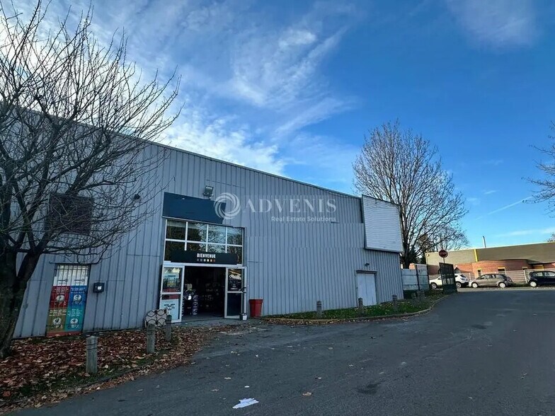 Flex dans VILLENEUVE-D'ASCQ à louer - Photo du bâtiment - Image 1 de 1
