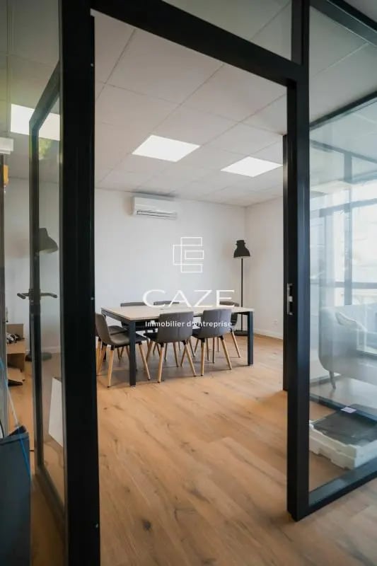 Bureau dans Cenon à louer Photo intérieure- Image 1 de 8