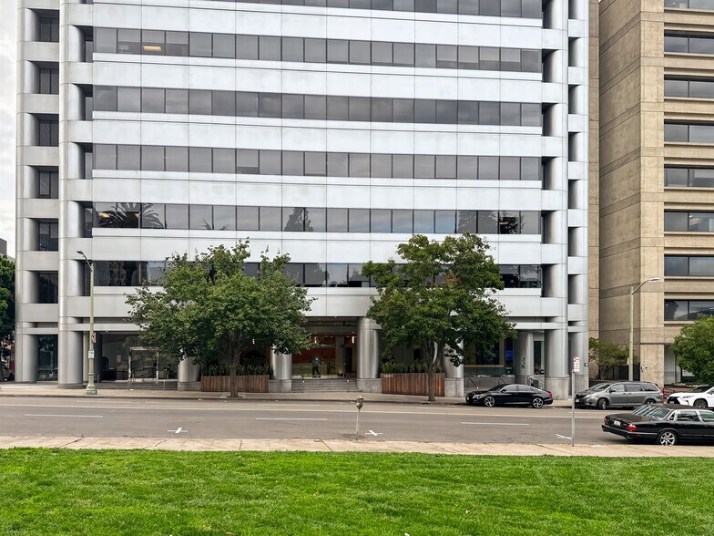 1901 Harrison St, Oakland, CA à louer - Photo du bâtiment - Image 3 de 26