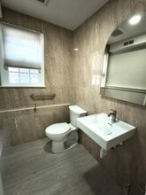 2 Mountain View Ave, Long Valley, NJ à louer Photo intérieure- Image 1 de 6