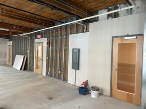 20 Canal St, Franklin, NH for lease Interior Photo- Image 2 of 4