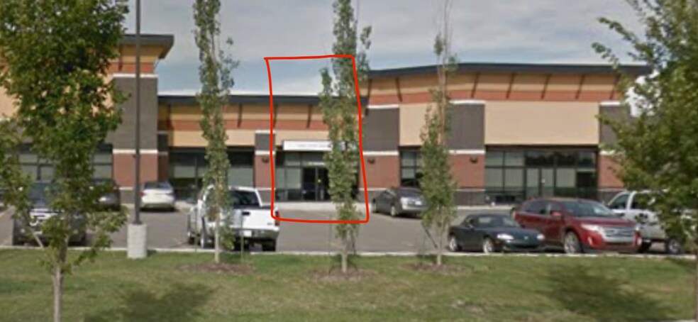 7 McLeod Ave, Spruce Grove, AB à louer - Photo du bâtiment - Image 2 de 4
