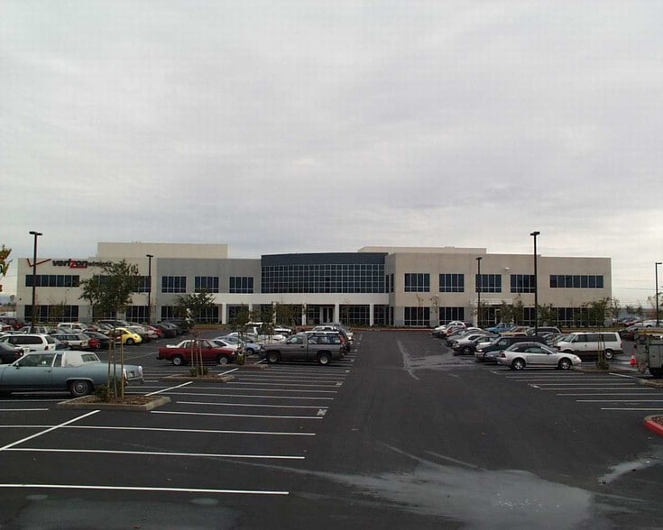 10730 International Dr, Rancho Cordova, CA for lease - Building Photo - Image 2 of 16