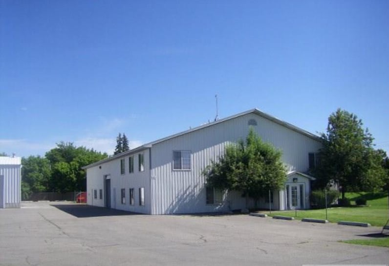 1463 Commerce Way, Idaho Falls, ID à vendre - Photo du bâtiment - Image 3 de 17