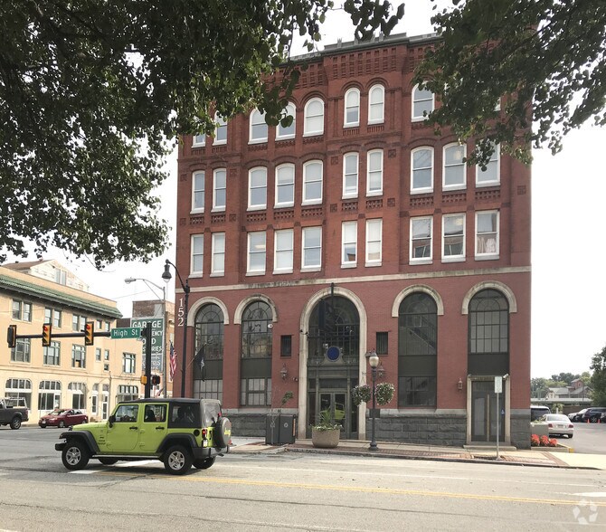 152 E High St, Pottstown, PA for lease - Building Photo - Image 3 of 17