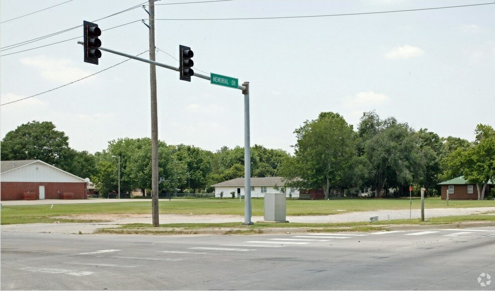 13044 S Memorial Dr, Bixby, OK for lease Primary Photo- Image 1 of 2