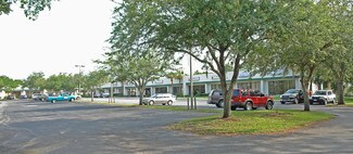 Plus de détails pour 1560-1582 N Meadowcrest Blvd, Crystal River, FL - Commerce de détail à louer