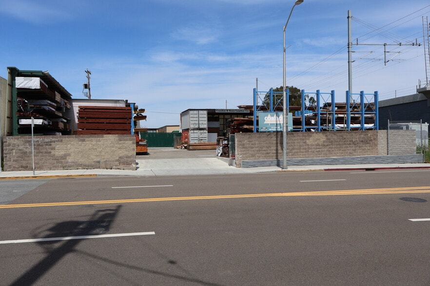 117 E 25th Ave, San Mateo, CA for lease - Building Photo - Image 3 of 7