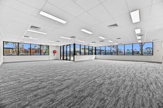 79 Star Cres, Hallam for lease Interior Photo- Image 2 of 5