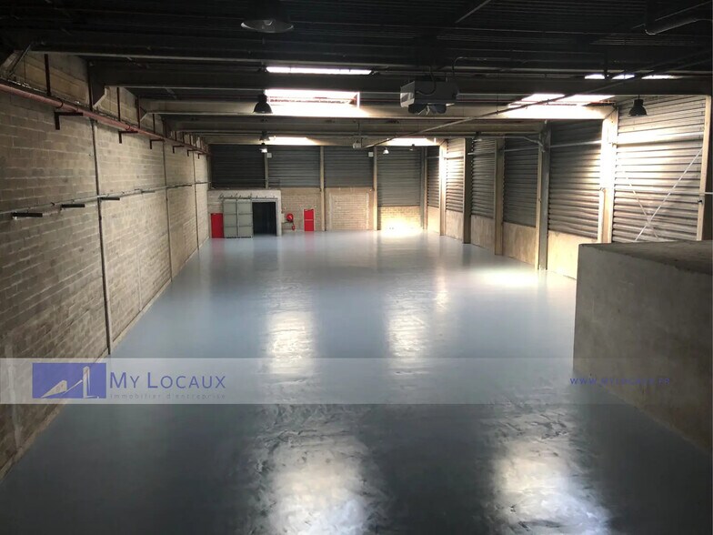 Industrial in Marly-la-Ville for lease - Interior Photo - Image 3 of 6