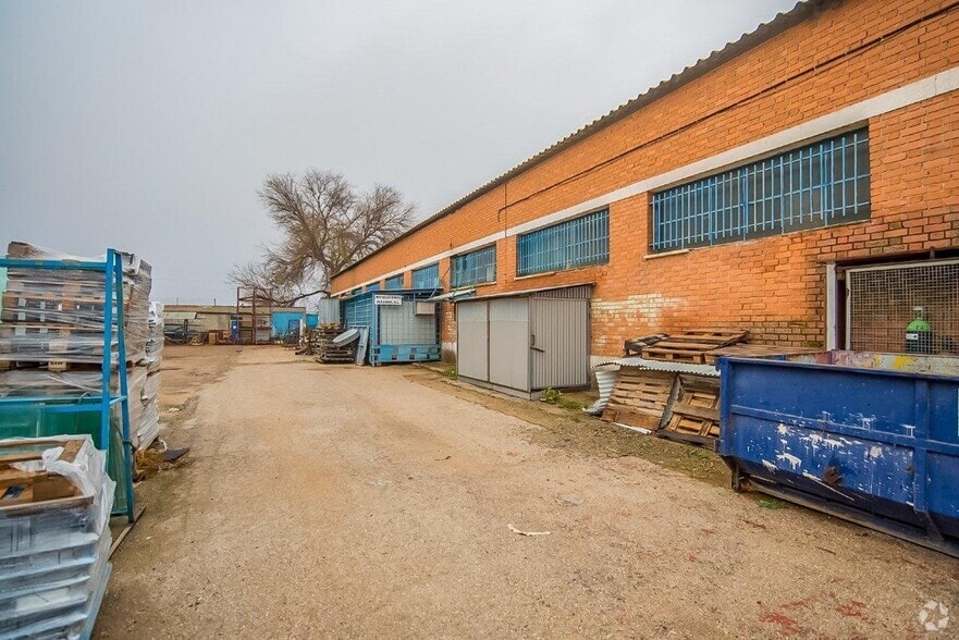 Industriel dans Camarma de Esteruelas, Madrid à vendre - Photo du bâtiment - Image 3 de 13