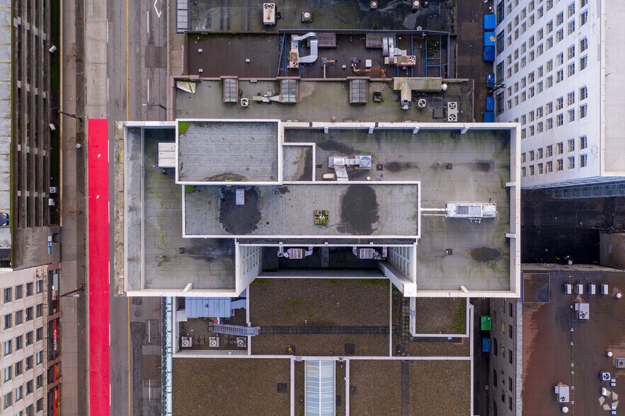 626 W Pender St, Vancouver, BC à louer - Photo du bâtiment - Image 2 de 6