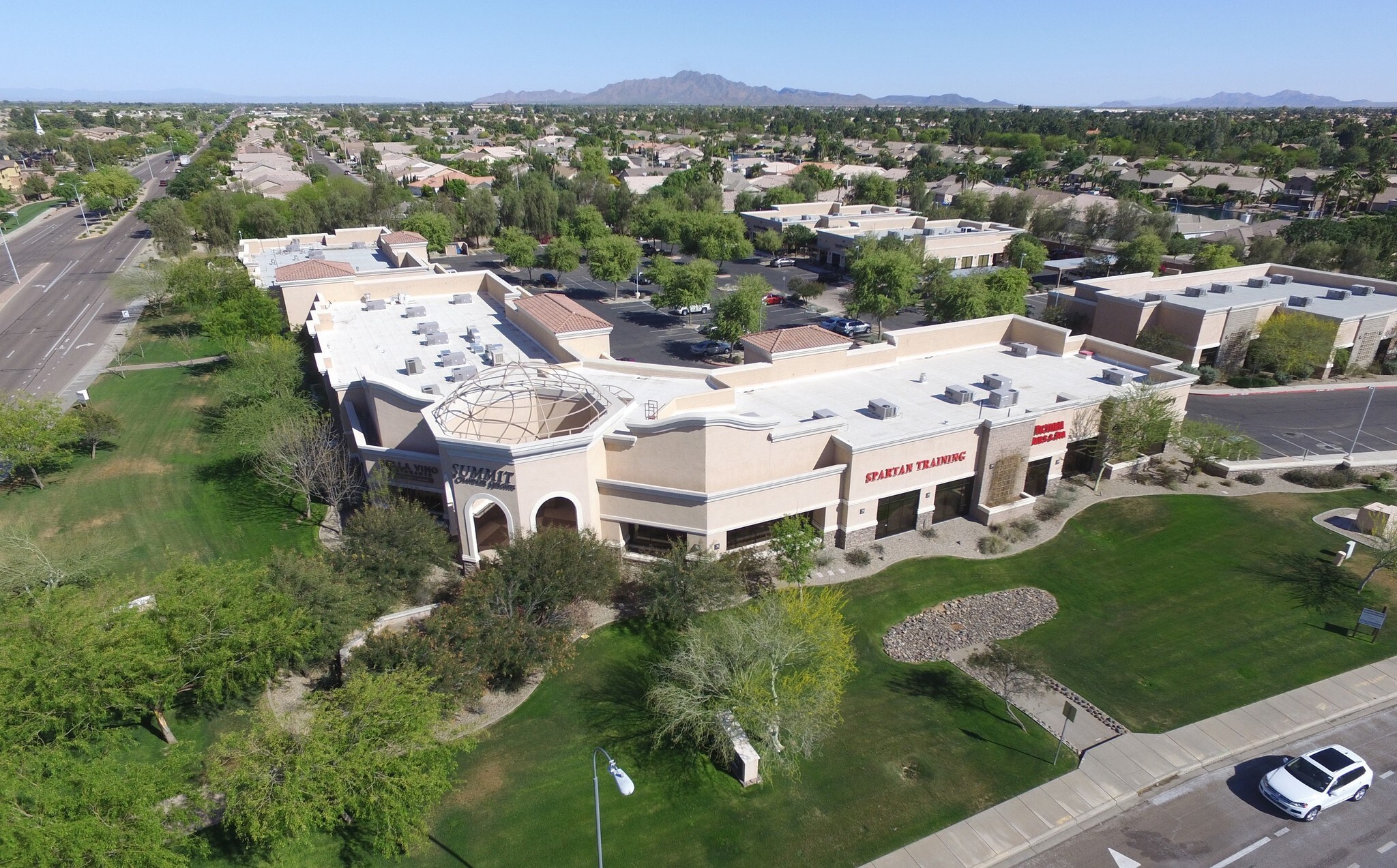 955-985 W Chandler Heights Rd, Chandler, AZ à louer Photo du bâtiment- Image 1 de 4