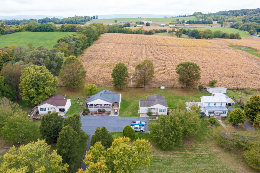 30 Country View Ln, Timberville, VA à vendre - Photo principale - Image 1 de 1