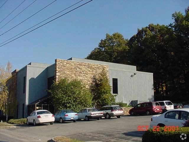 3902-3904 Franklin Rd, Roanoke, VA for lease - Building Photo - Image 3 of 8